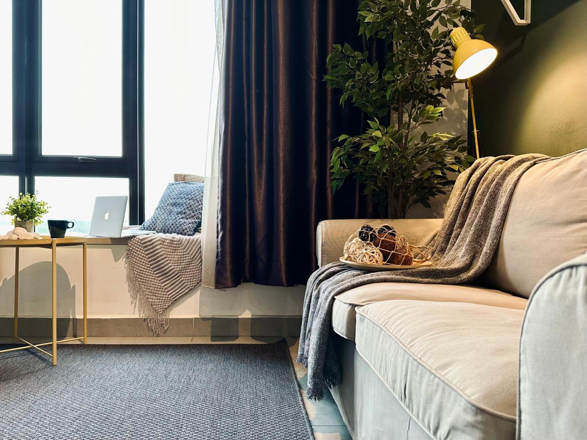 Cozy Kanvas Soho Suites Сайберджая Экстерьер фото