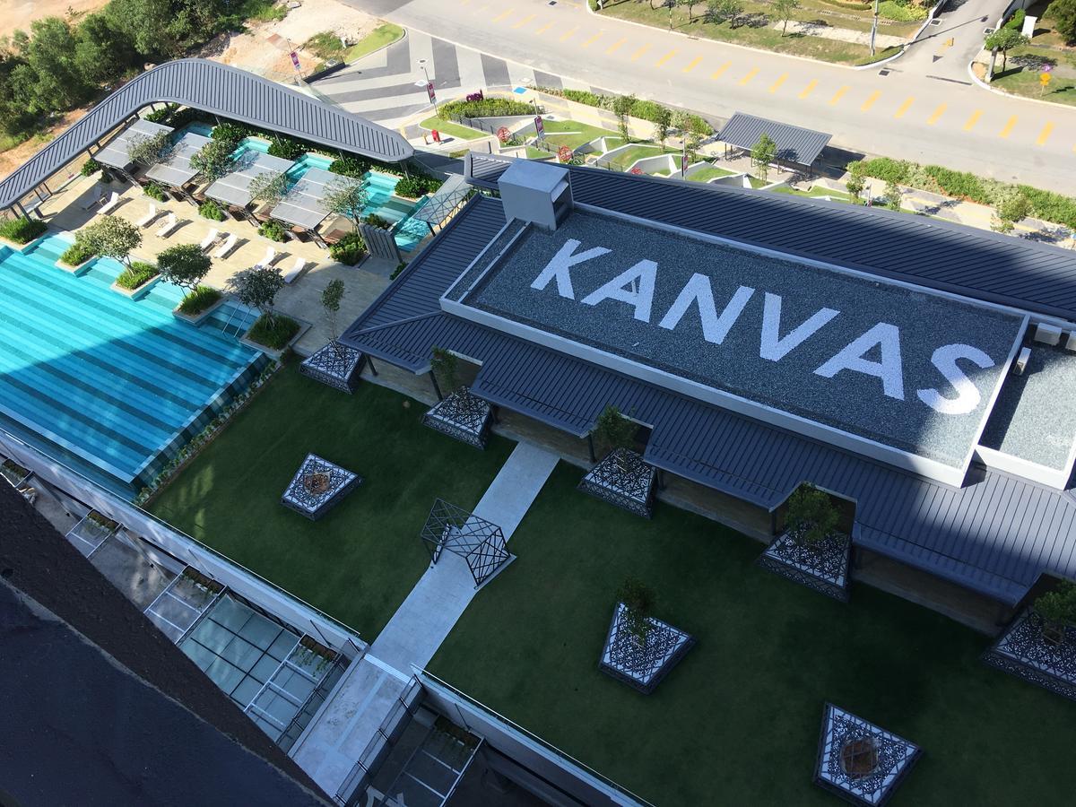 Cozy Kanvas Soho Suites Сайберджая Экстерьер фото